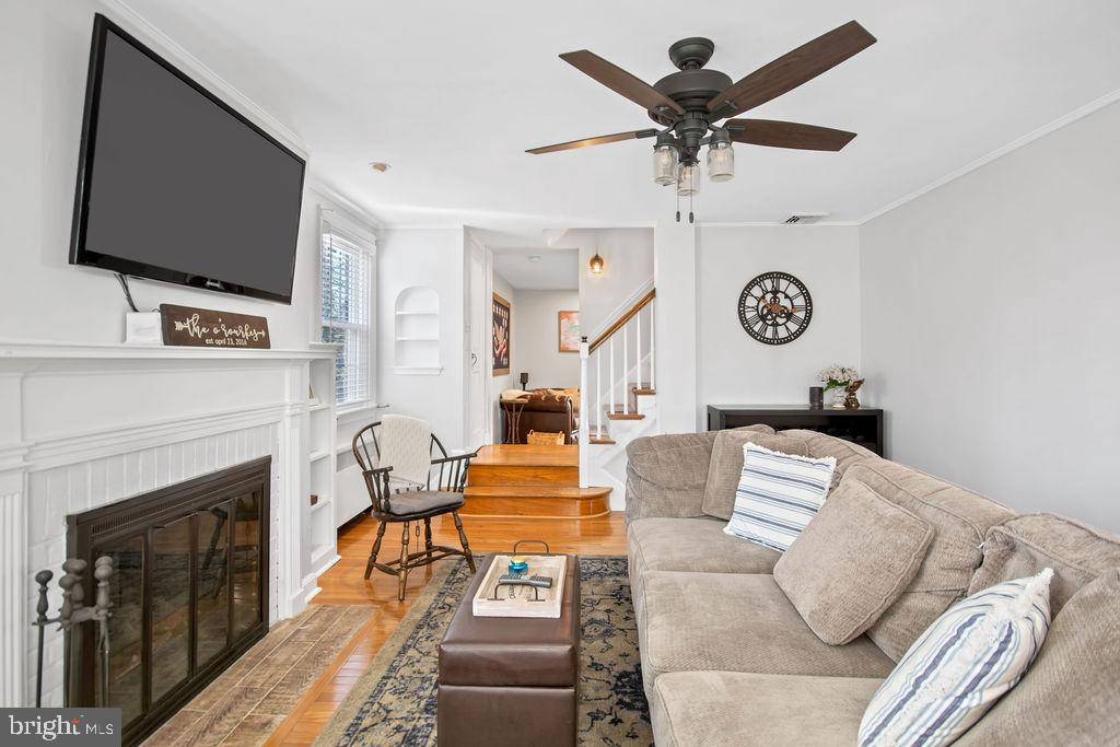 2524 Prescott Road Havertown, PA 19083 - Photo 2 of 34 Living Room