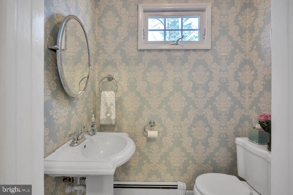 2524 Prescott Road Havertown, PA 19083 - Photo 13 of 34 Powder Room