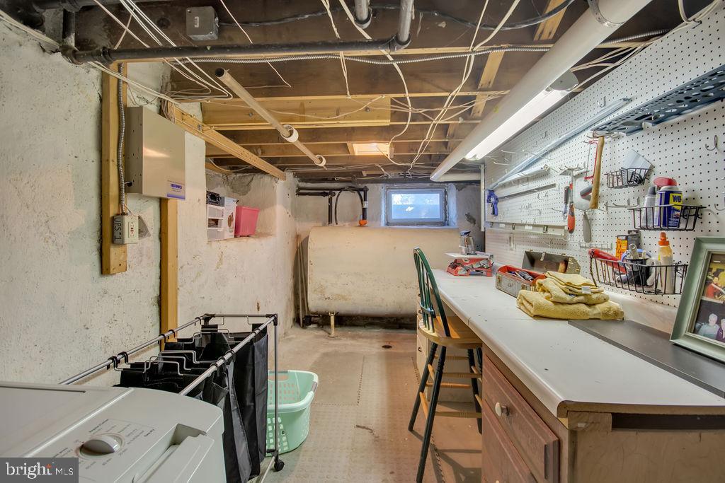 2524 Prescott Road Havertown, PA 19083 - Photo 30 of 34 Basement workshop