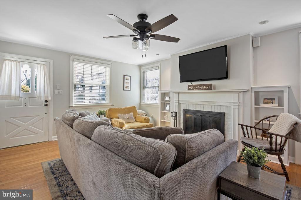 2524 Prescott Road Havertown, PA 19083 - Photo 4 of 34 Living Room