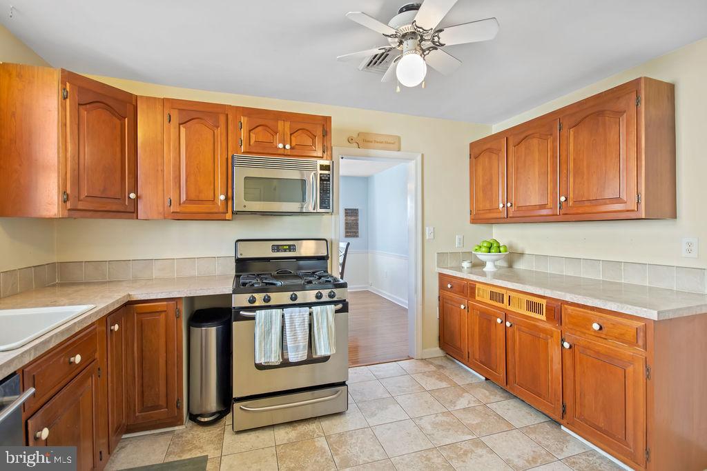 2524 Prescott Road Havertown, PA 19083 - Photo 7 of 34 Kitchen