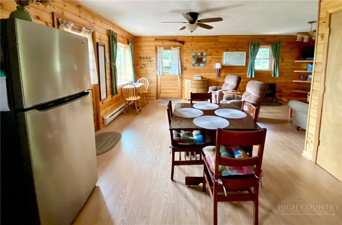 547 Round Knob Ridge Road West Jefferson, NC 28694 - Photo 6 of 30 Gallery Image 6