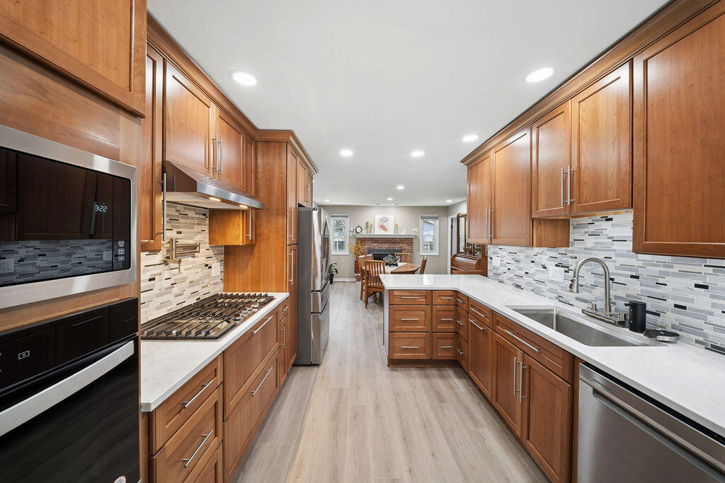 1022 Georgetown Road Michigan City, IN 46360 - Photo 2 of 22 1024x683