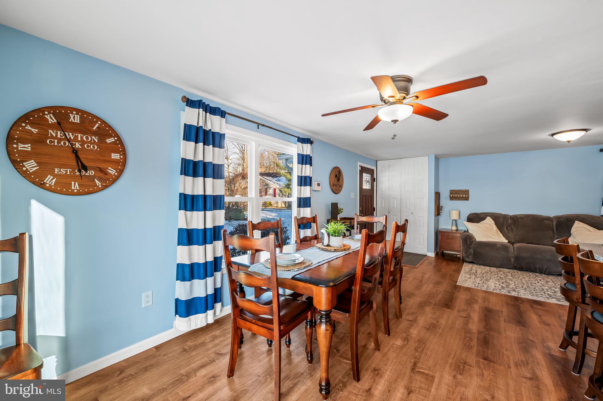 6 Corwen Court Perry Hall, MD 21128 - Photo 8 of 28 DININGROOM
