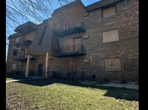 $90,000 | 5700 West 128th Street, Unit 9, Crestwood, IL 60418