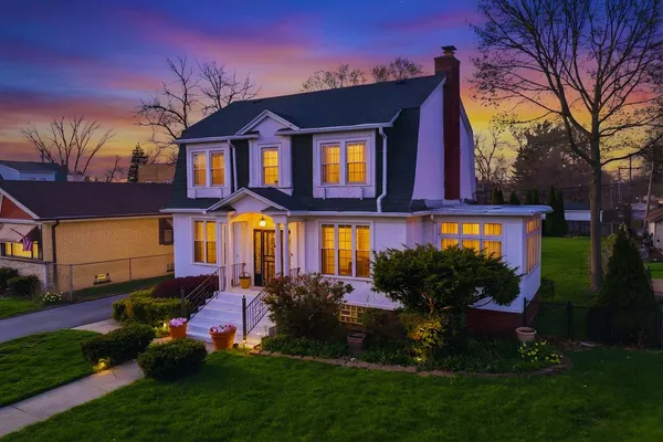 $200,000 | 15 East 155th Street, Harvey, IL 60426