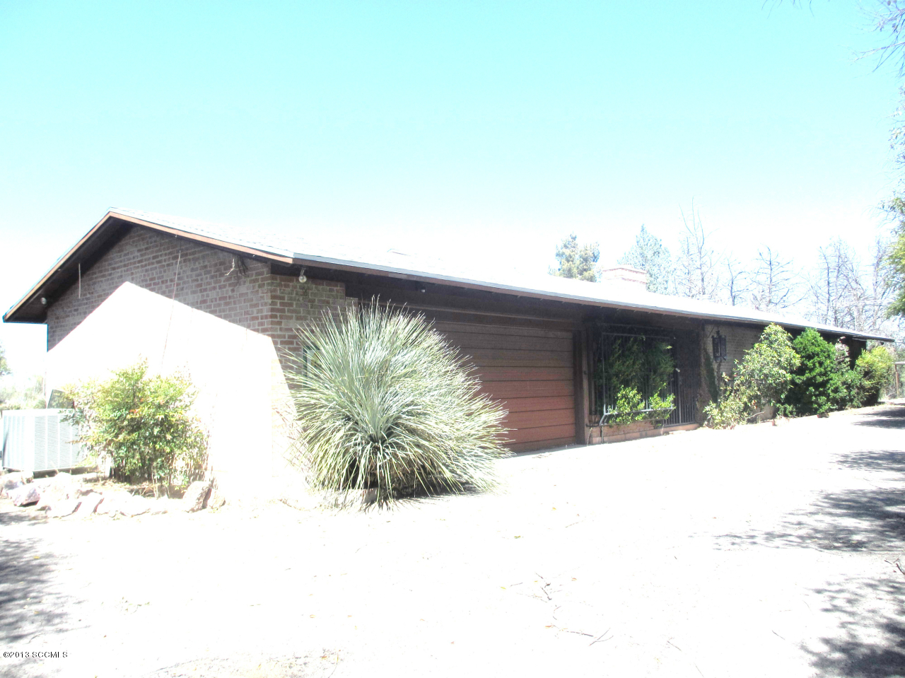 627 East Frontage Road Nogales, AZ 85621 - Photo 1 of 10