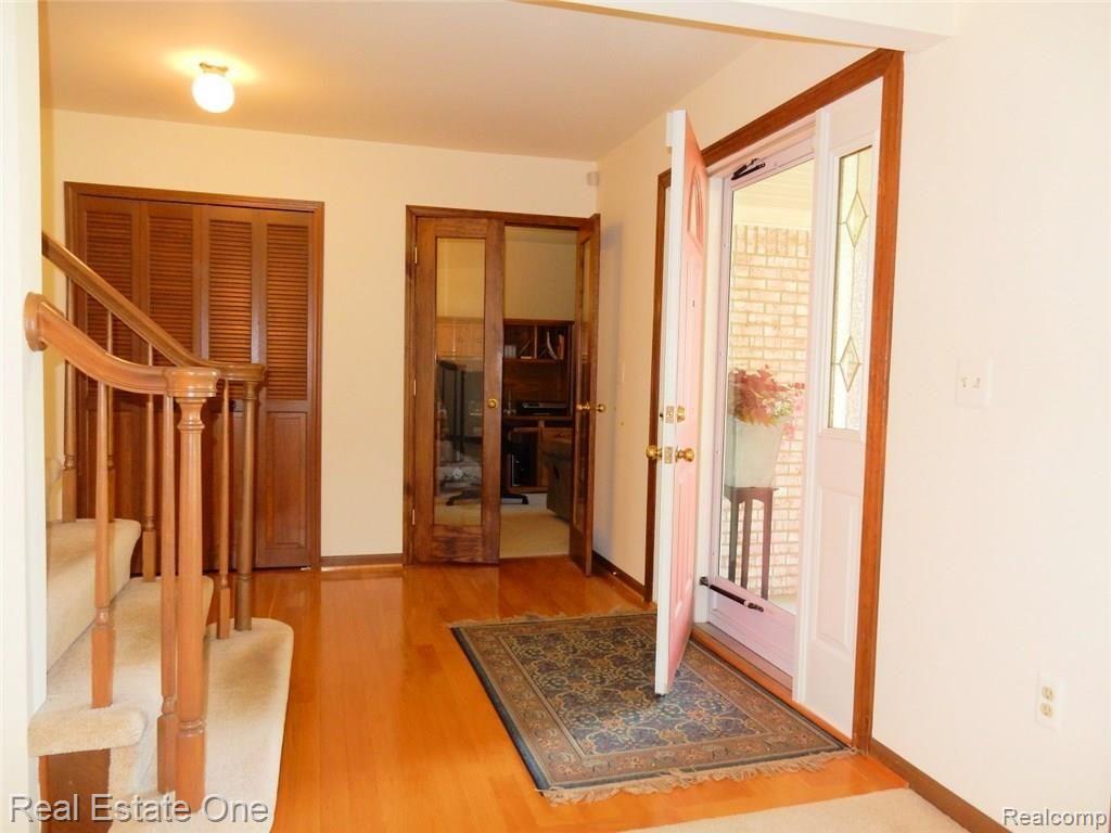 745 Lion Street Rochester Hills, MI 48307 - Photo 8 of 80