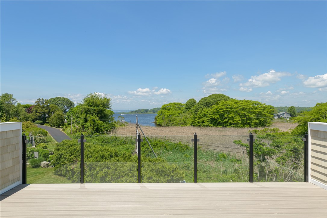 4 Foster Cove Road Westerly, RI 02891 - Photo 19 of 28