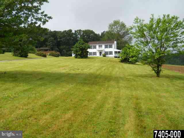 2686 Myers Road Spring Grove, PA 17362 - Photo 3 of 23