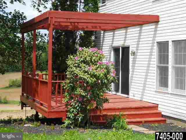 2686 Myers Road Spring Grove, PA 17362 - Photo 5 of 23