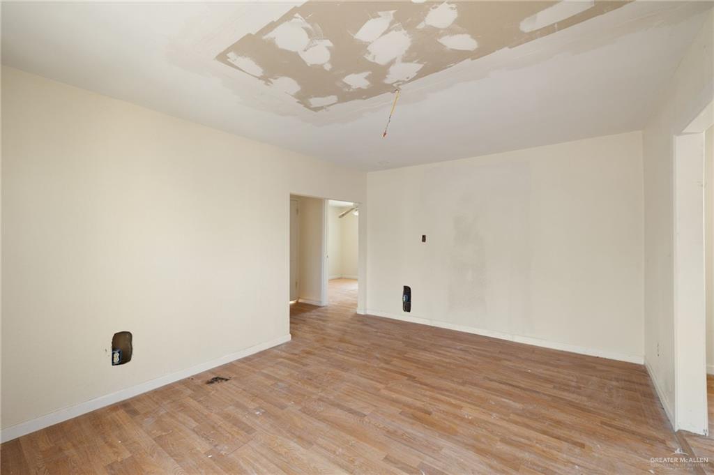 2149 Azteca Avenue McAllen, TX 78503 - Photo 5 of 12