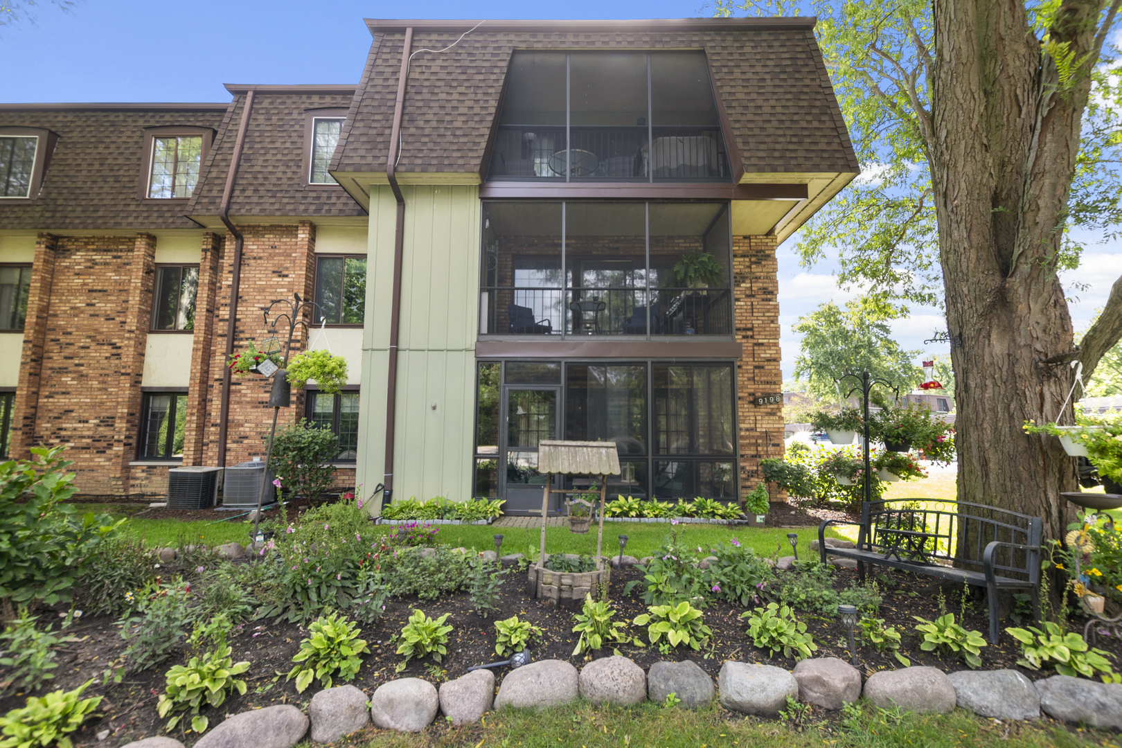 9198 S Road, Unit A Palos Hills, IL 60465 - Photo 21 of 24 Gallery Image 21