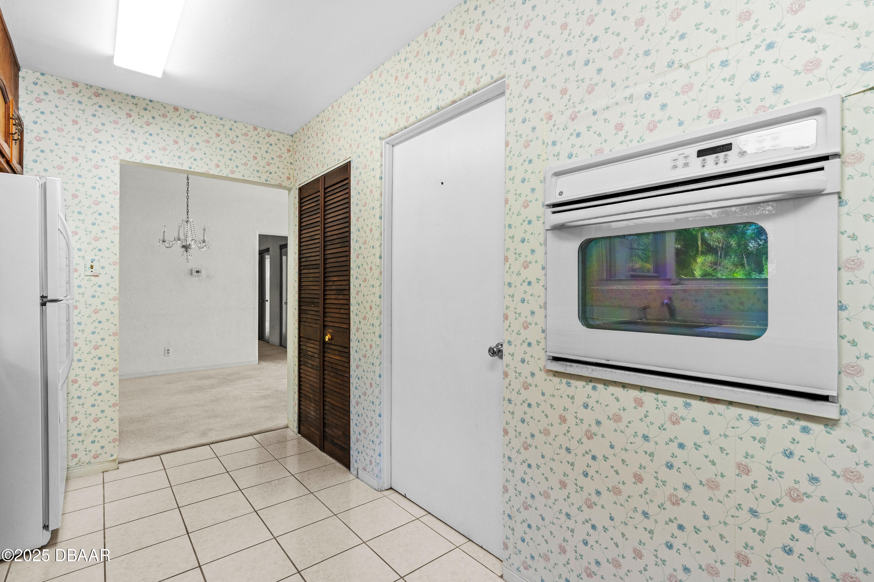 596 South Ridgewood Avenue Ormond Beach, FL 32174 - Photo 18 of 41 596 S. Ridgewood -21