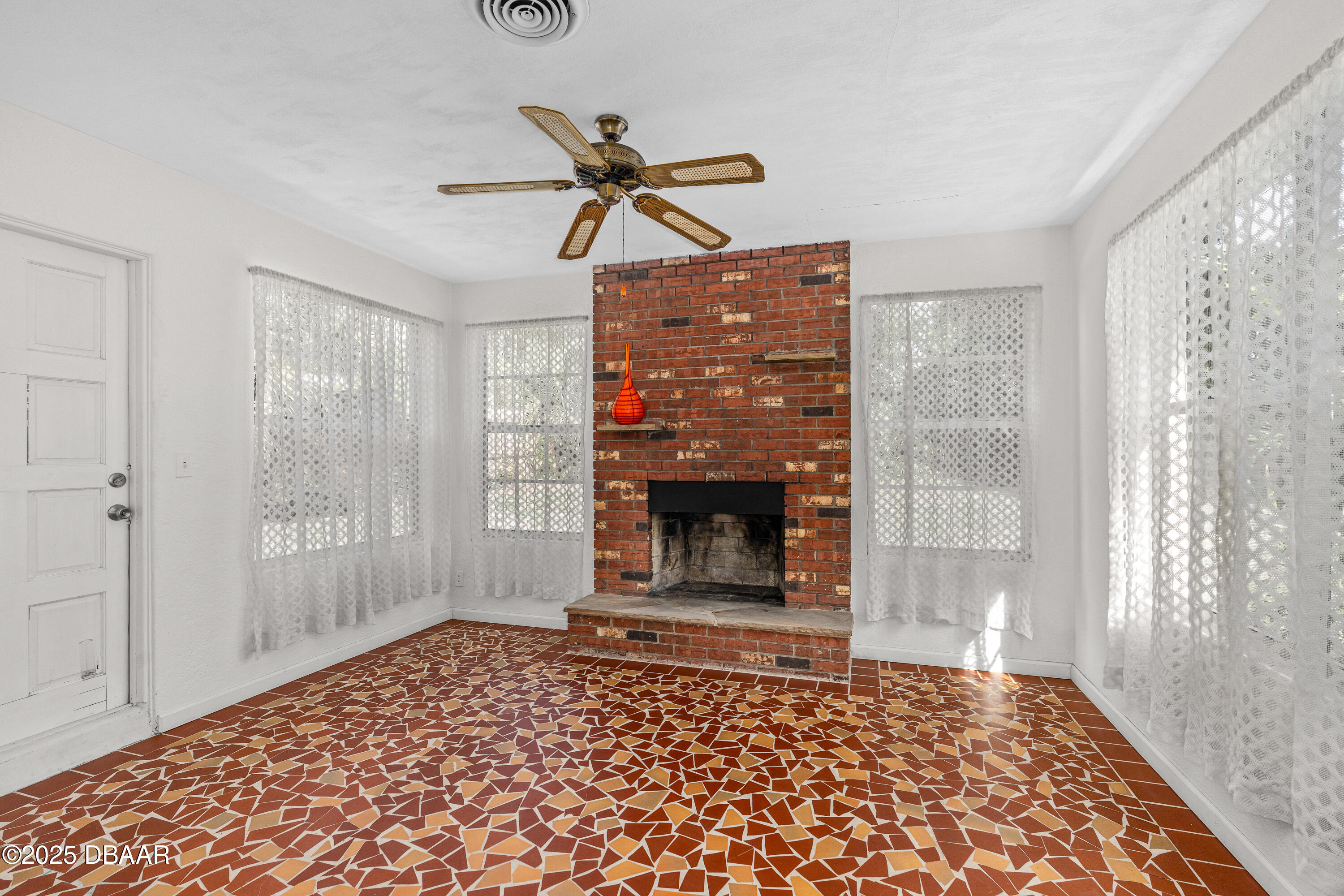 596 South Ridgewood Avenue Ormond Beach, FL 32174 - Photo 19 of 41 596 S. Ridgewood -17