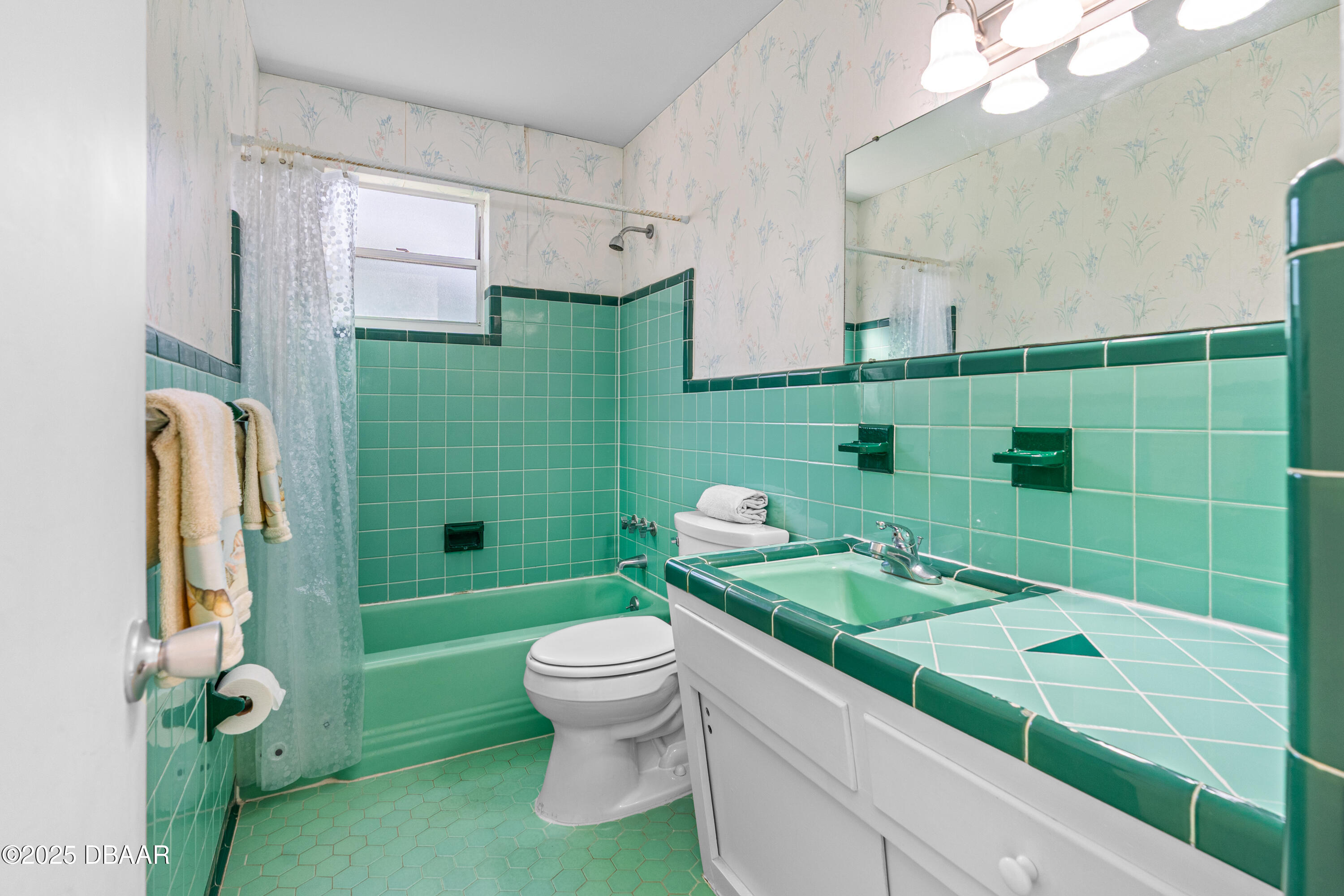 596 South Ridgewood Avenue Ormond Beach, FL 32174 - Photo 27 of 41 596 S. Ridgewood -29