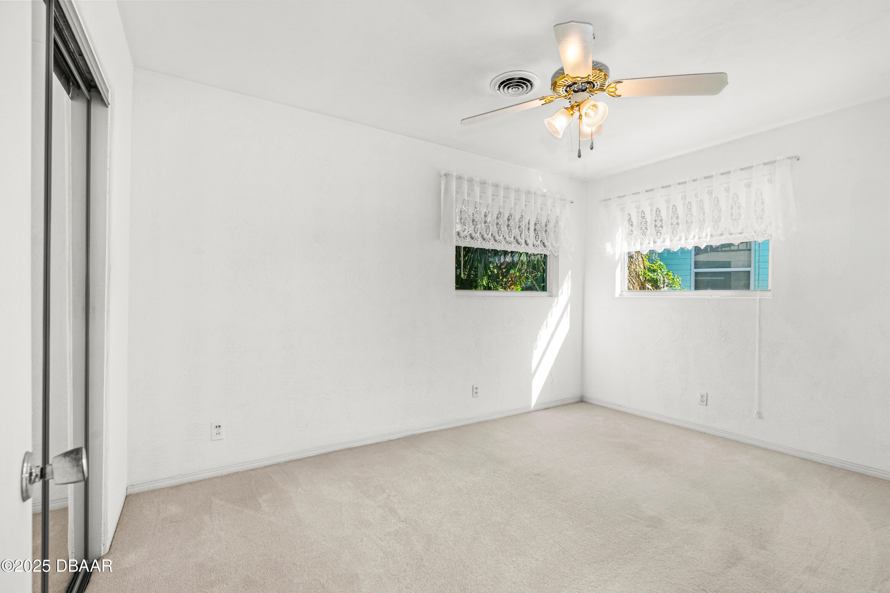 596 South Ridgewood Avenue Ormond Beach, FL 32174 - Photo 28 of 41 596 S. Ridgewood -25