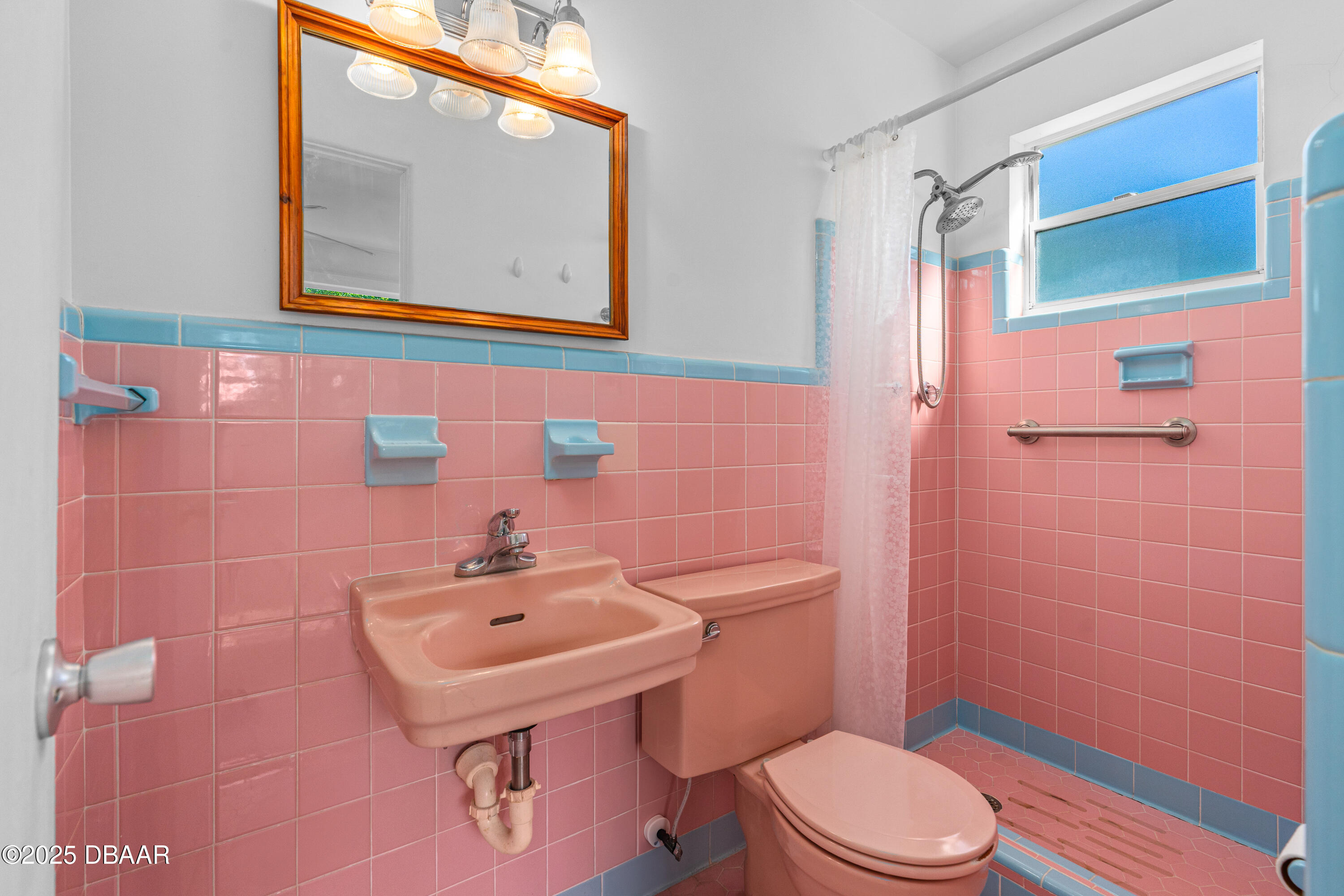 596 South Ridgewood Avenue Ormond Beach, FL 32174 - Photo 33 of 41 596 S. Ridgewood -24