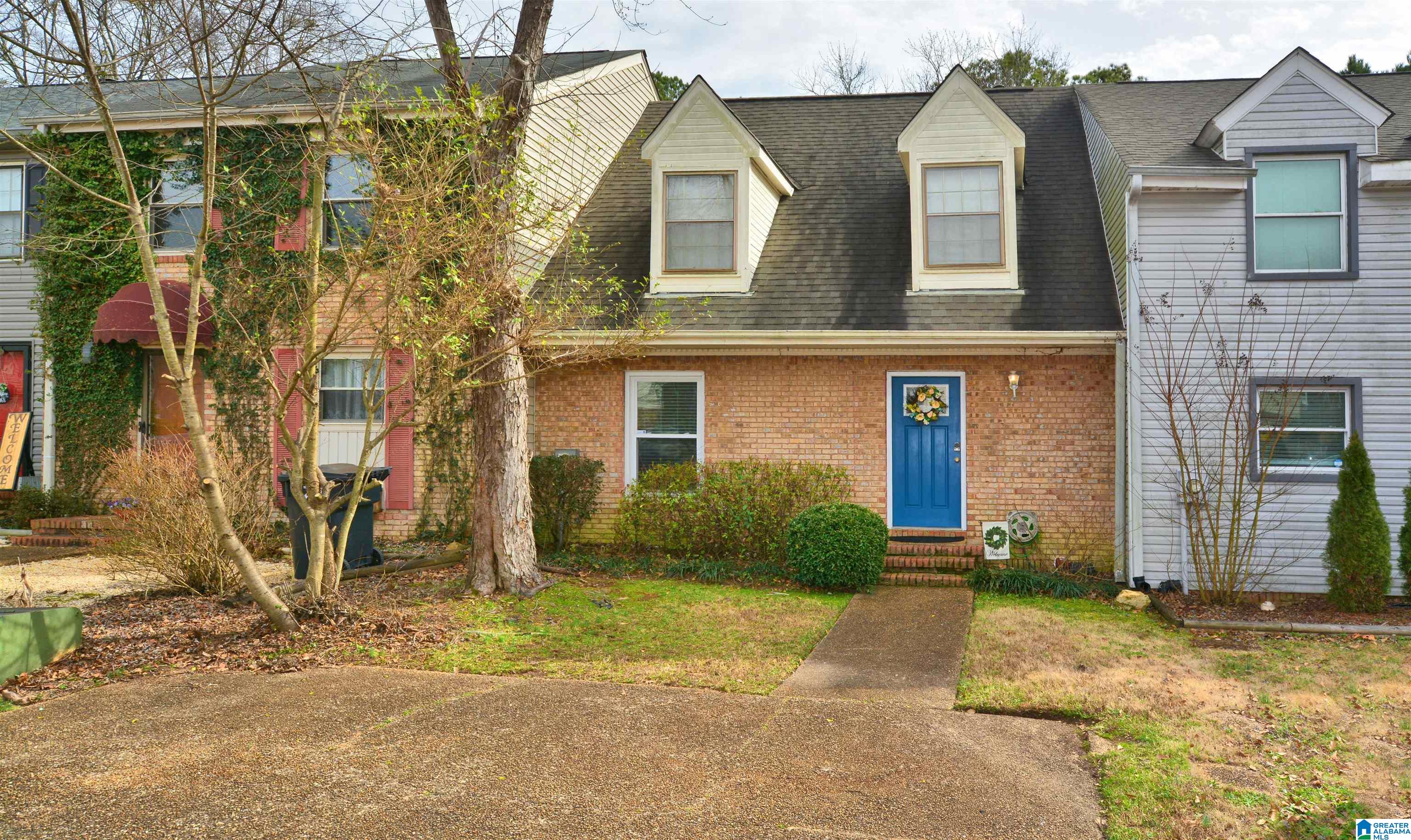 715 Cahaba Manor Trail Pelham, AL 35124 - Photo 1 of 34