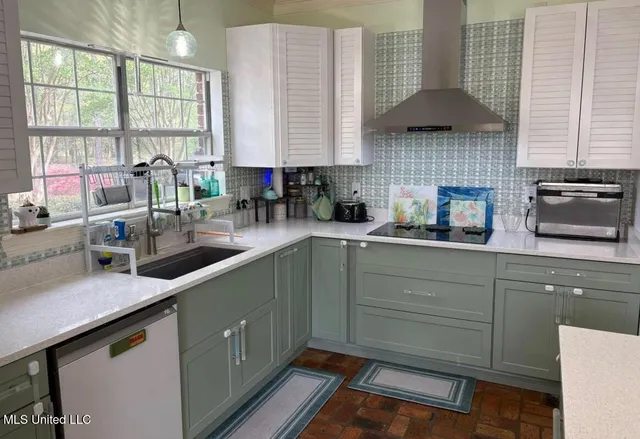 $540,000 | 1216 Dr Campbell Drive, Wiggins, MS 39577