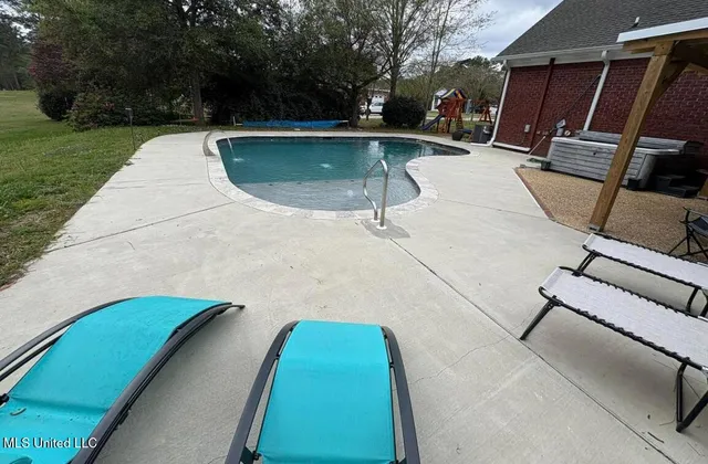 $540,000 | 1216 Dr Campbell Drive, Wiggins, MS 39577