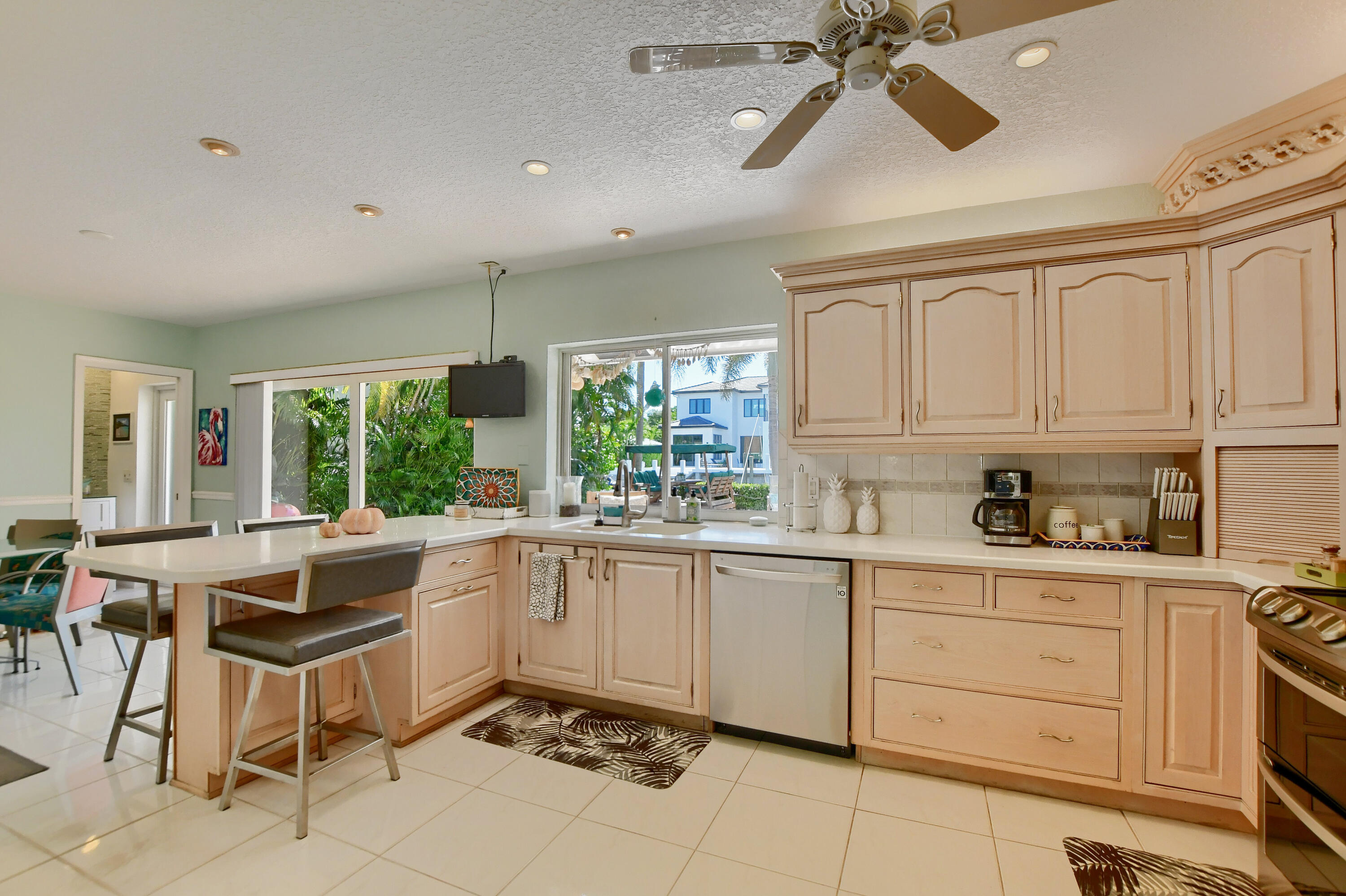 820 Northeast 33rd Street Boca Raton, FL 33431 - Photo 19 of 49 36_ebf_6659-hdr(5)