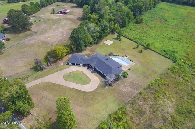 3140 Beech Bluff Road, Jackson, TN 38301