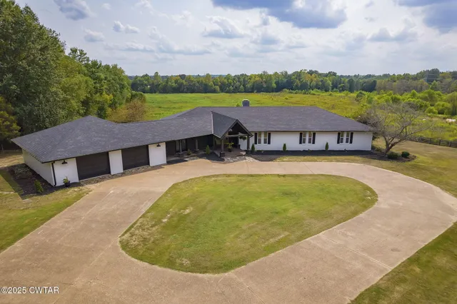 3140 Beech Bluff Road, Jackson, TN 38301