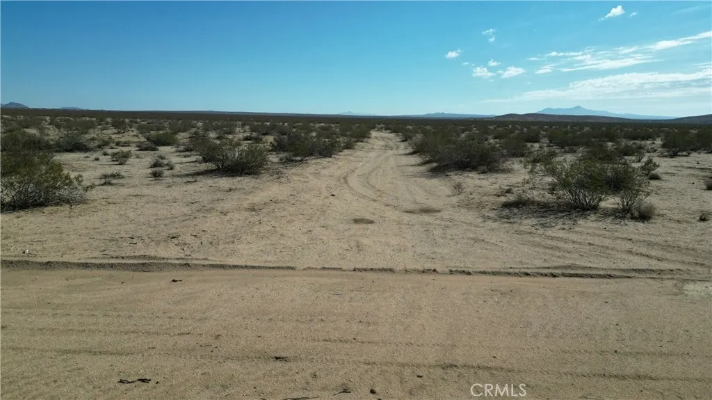 0 Kingstone Edwards, CA 93523 - Photo 7 of 11 a view of beach and lake