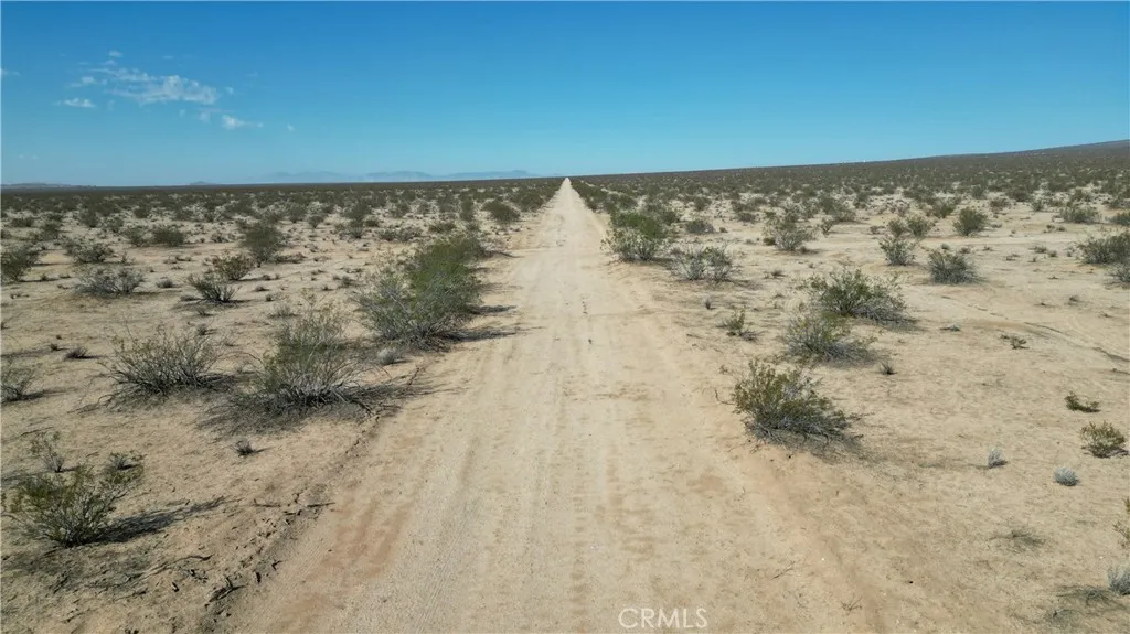 0 Kingstone Edwards, CA 93523 - Photo 9 of 11 a view of wooden floor
