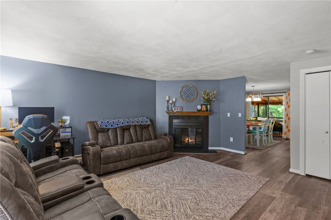 47 Pheasant Run, Unit A Smithfield, RI 02917 - Photo 3 of 33