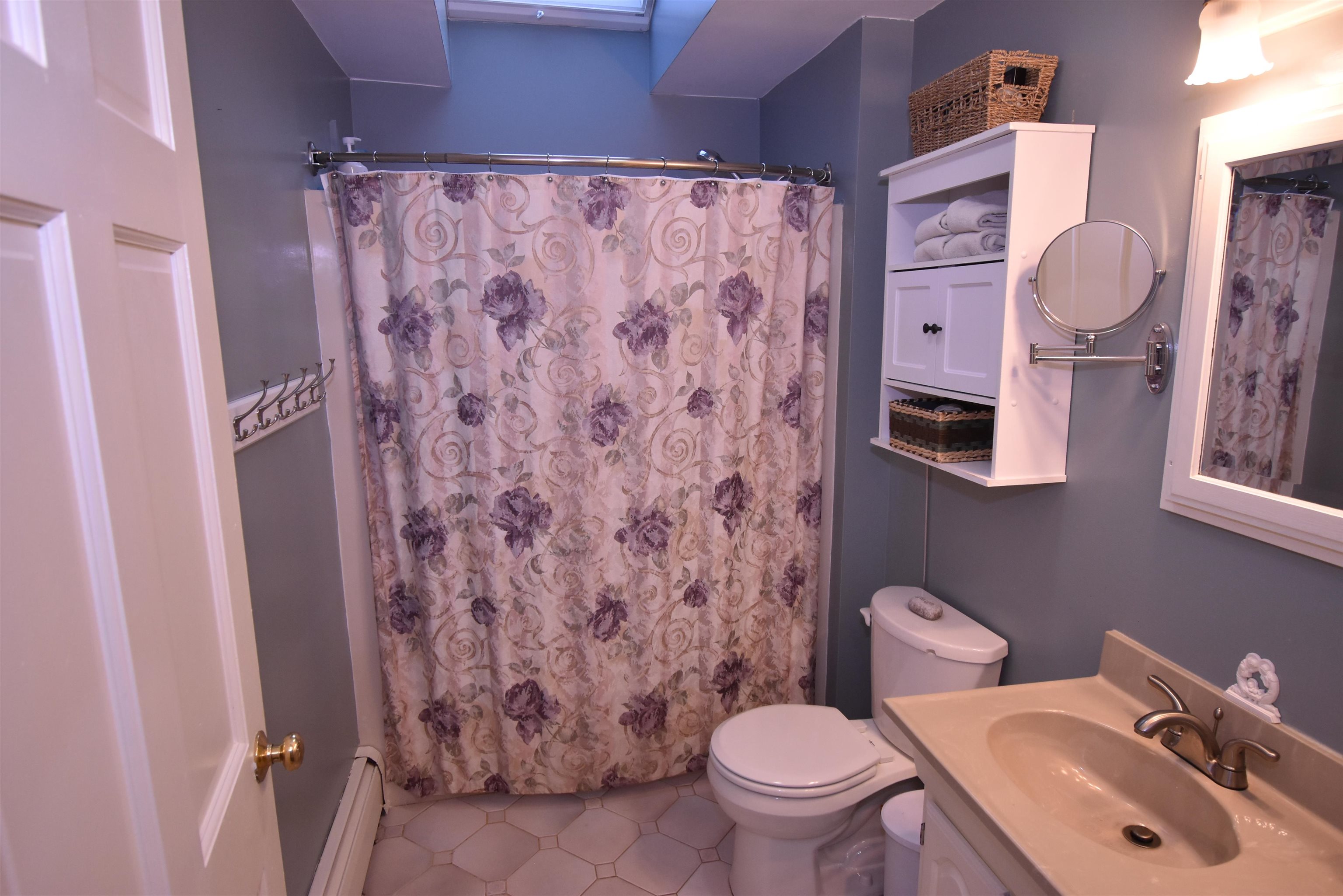 114 Raymond Road Auburn, NH 03032 - Photo 19 of 40 Gallery Image 19