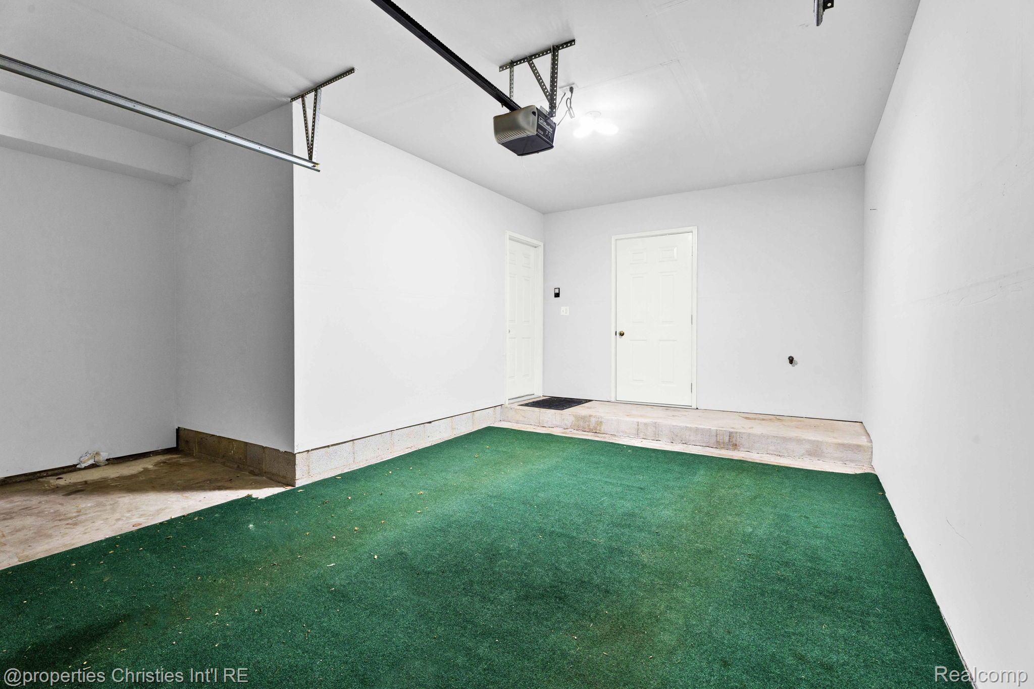 1858 Flagstone Circle, Unit 49 Rochester, MI 48307 - Photo 20 of 22