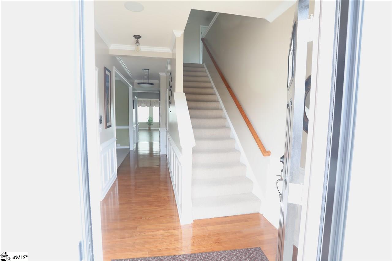 24 Blue Slate Court Greenville, SC 29607 - Photo 3 of 33 Gallery Image 3