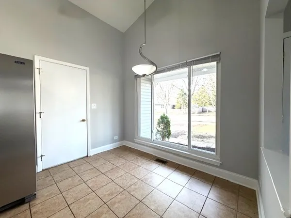 $429,000 | 346 Danbury Drive, Naperville, IL 60565