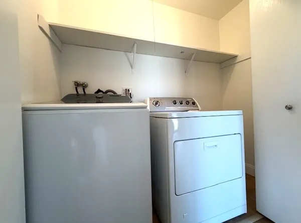 $429,000 | 346 Danbury Drive, Naperville, IL 60565