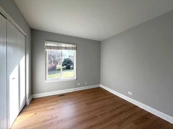 $429,000 | 346 Danbury Drive, Naperville, IL 60565