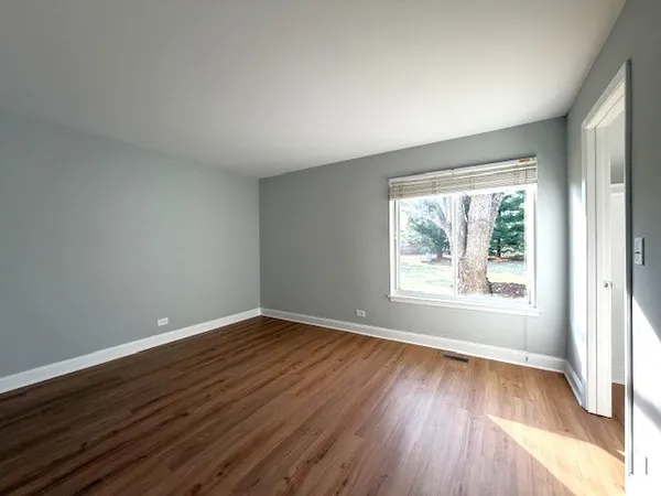 $429,000 | 346 Danbury Drive, Naperville, IL 60565