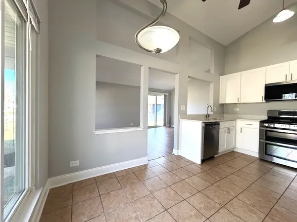 $429,000 | 346 Danbury Drive, Naperville, IL 60565