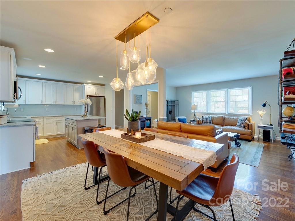 4216 Woodleaf Road Charlotte, NC 28205 - Photo 12 of 28 Gallery Image 12