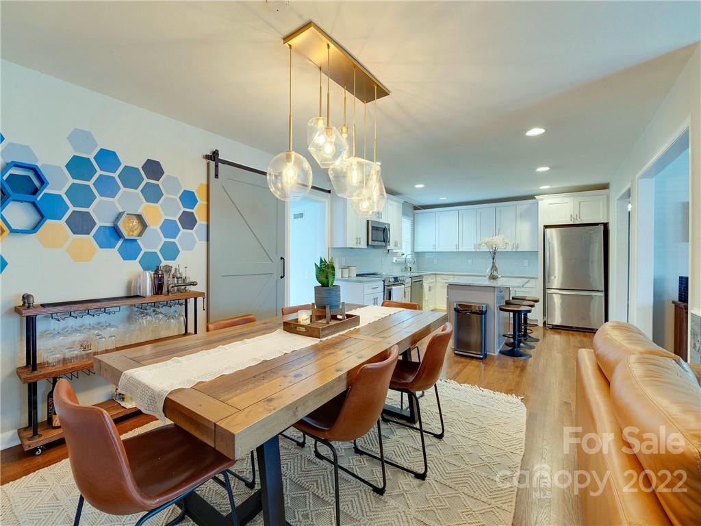 4216 Woodleaf Road Charlotte, NC 28205 - Photo 13 of 28 Gallery Image 13