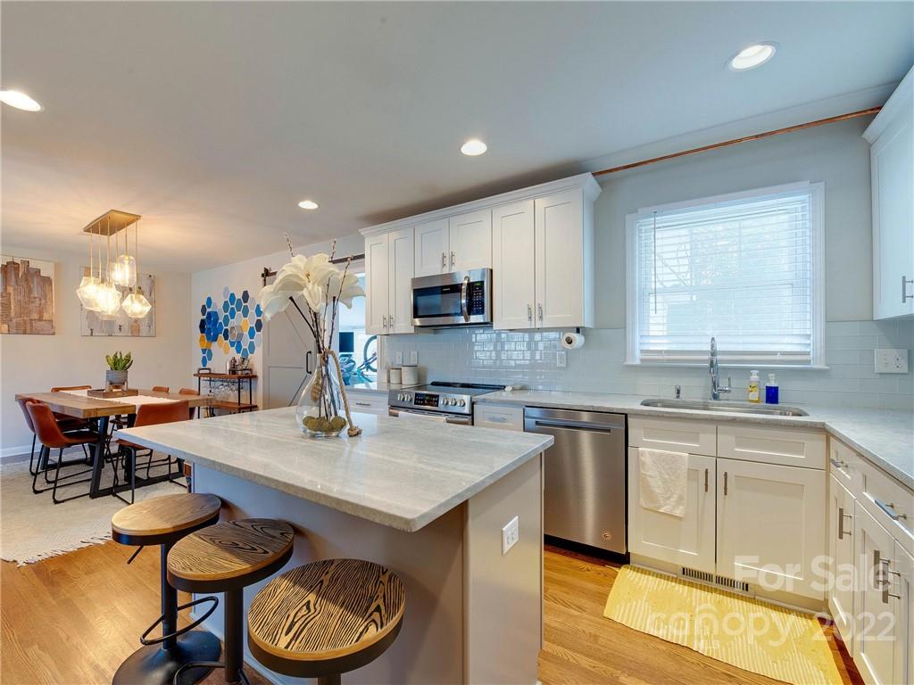 4216 Woodleaf Road Charlotte, NC 28205 - Photo 15 of 28 Gallery Image 15