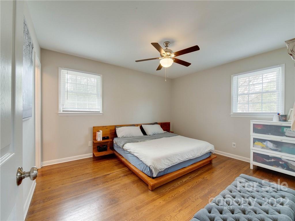 4216 Woodleaf Road Charlotte, NC 28205 - Photo 22 of 28 Gallery Image 22