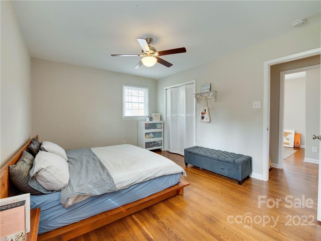 4216 Woodleaf Road Charlotte, NC 28205 - Photo 24 of 28 Gallery Image 24