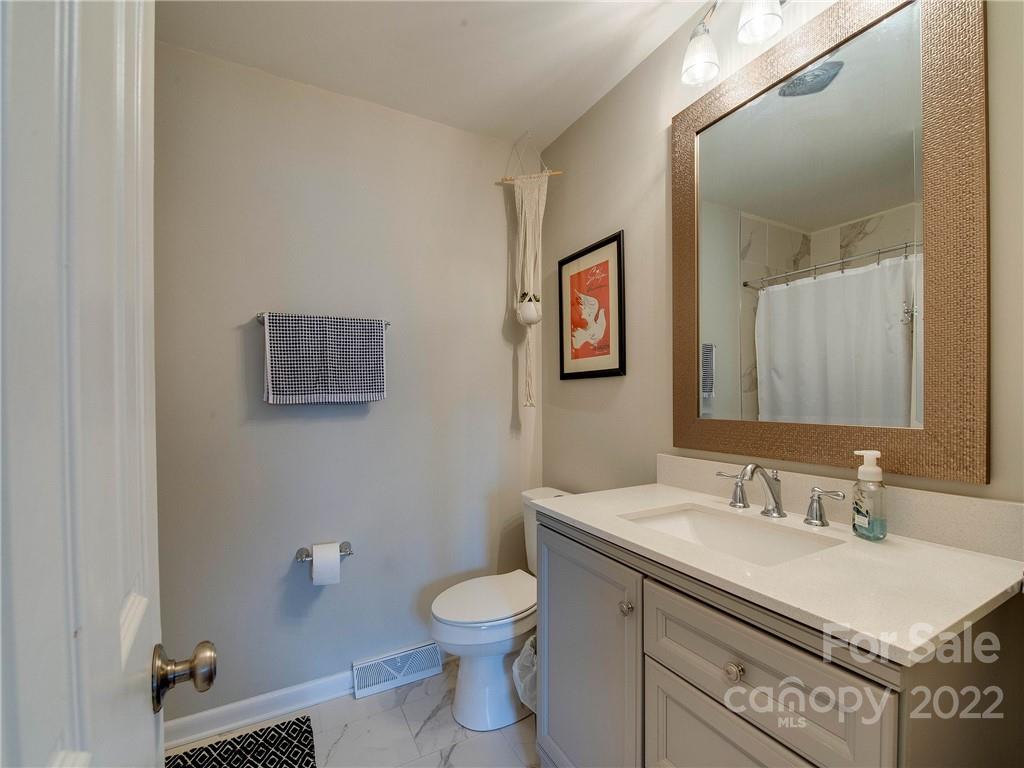 4216 Woodleaf Road Charlotte, NC 28205 - Photo 28 of 28 Gallery Image 28