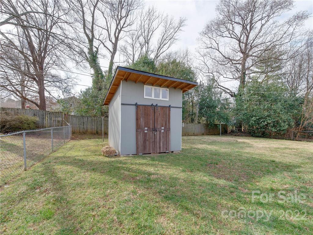 4216 Woodleaf Road Charlotte, NC 28205 - Photo 4 of 28 Gallery Image 4