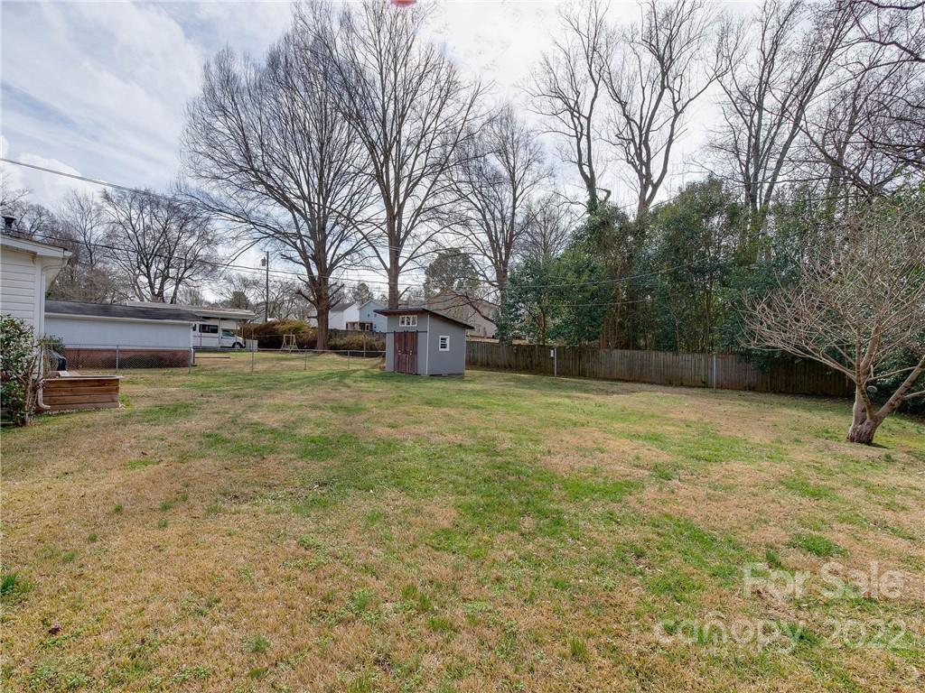 4216 Woodleaf Road Charlotte, NC 28205 - Photo 6 of 28 Gallery Image 6