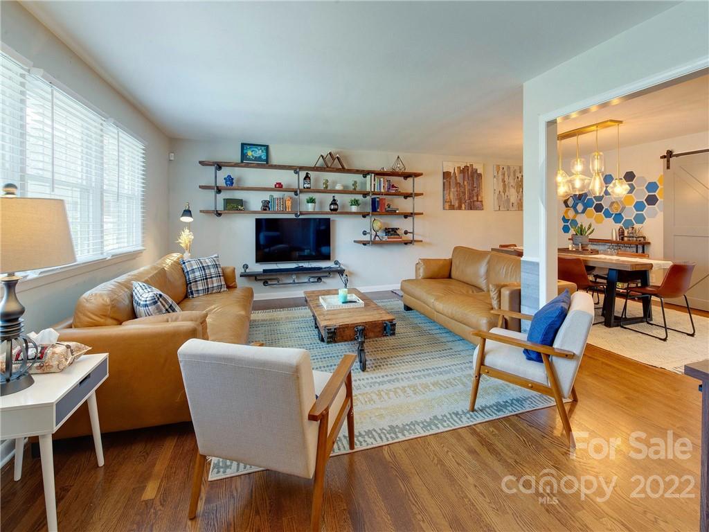 4216 Woodleaf Road Charlotte, NC 28205 - Photo 9 of 28 Gallery Image 9