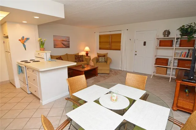 $1,850 | 12760 Indian Rocks Road, Unit 553, Largo, FL 33774