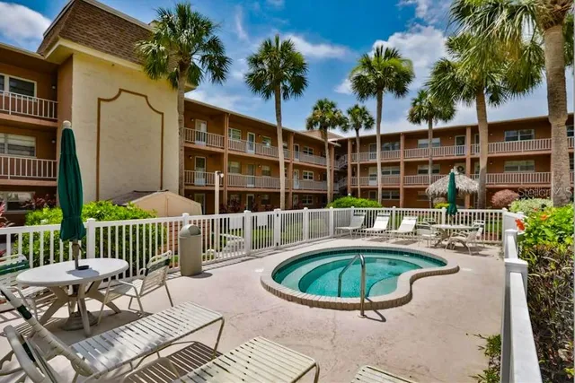 $1,850 | 12760 Indian Rocks Road, Unit 553, Largo, FL 33774